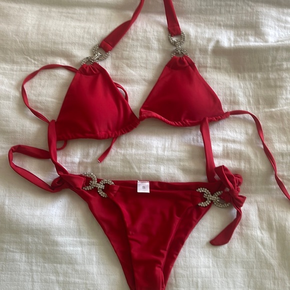 2 piece bikini - Picture 1 of 6